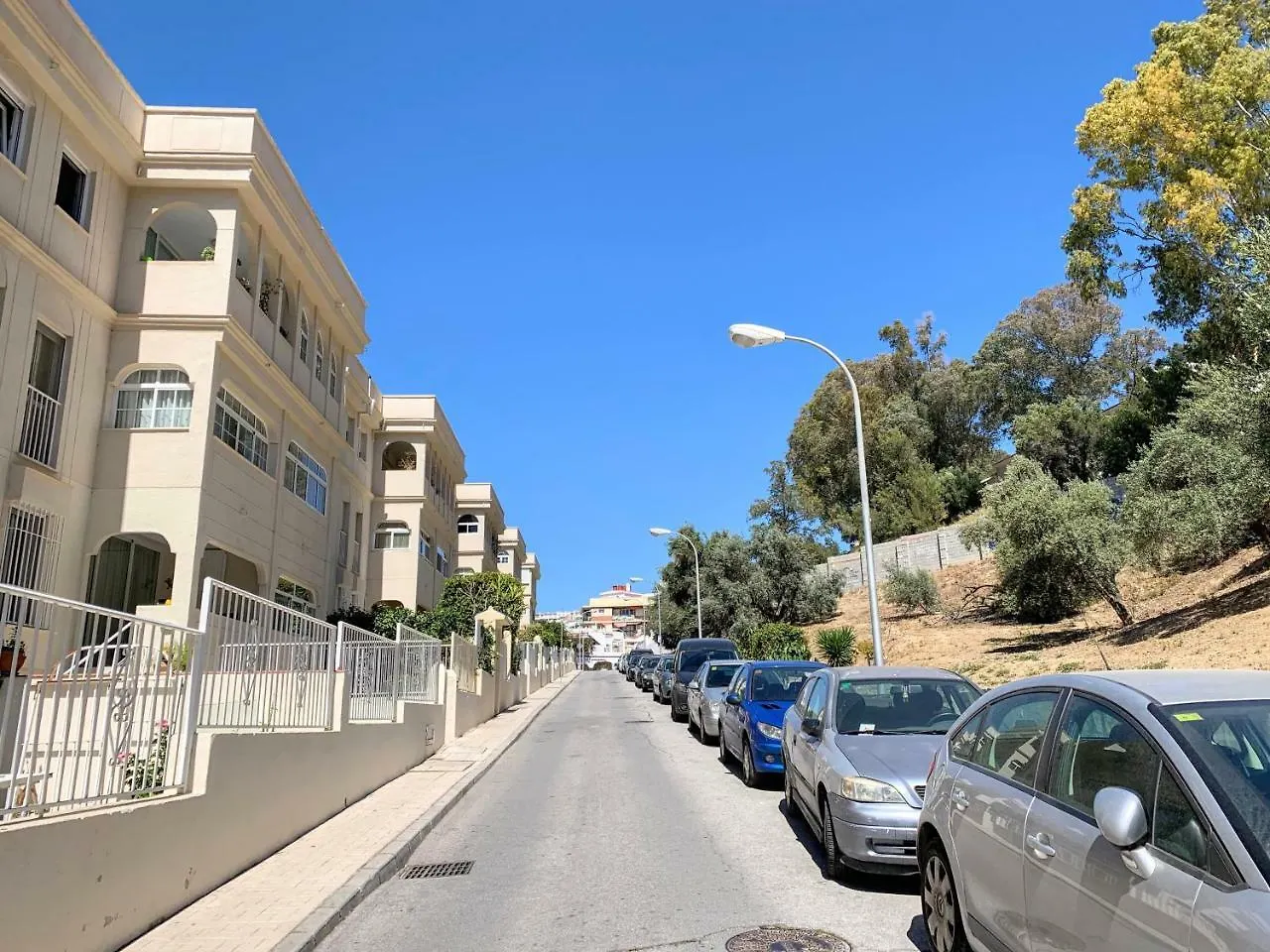 Homely Malaga Obispo Con Parking Španělsko