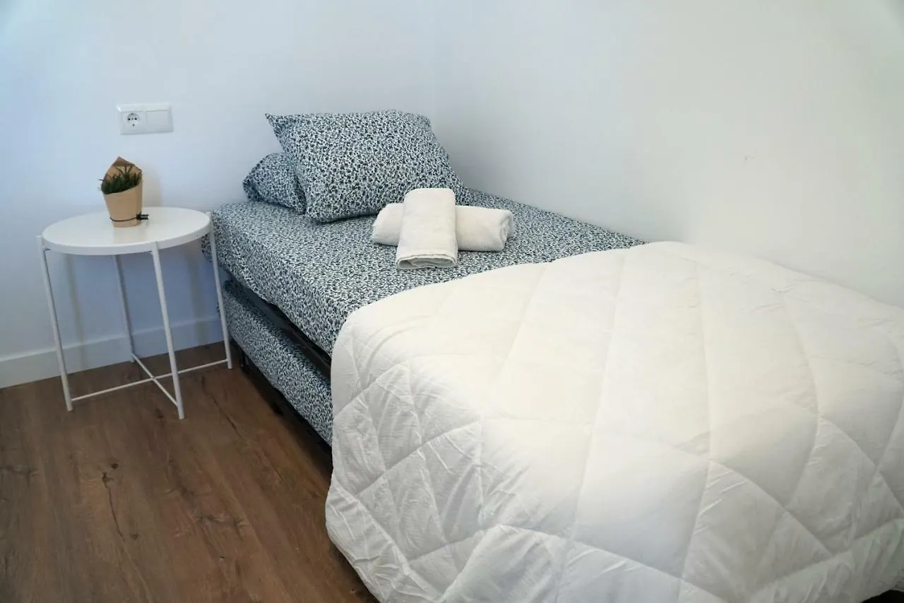 Homely Malaga Obispo Con Parking