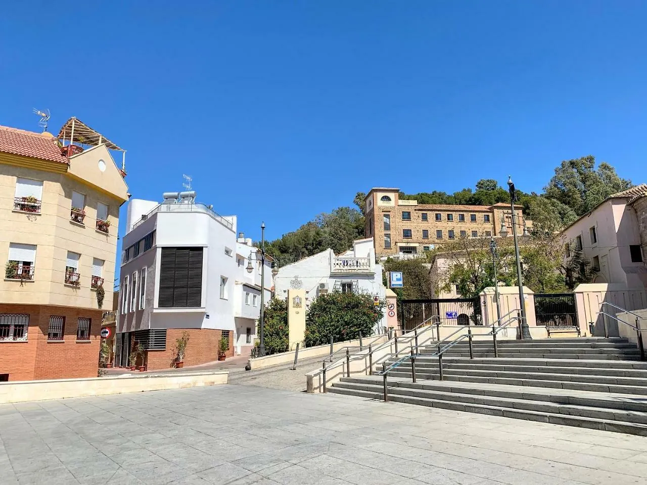 Apartmán Homely Malaga Obispo Con Parking Španělsko